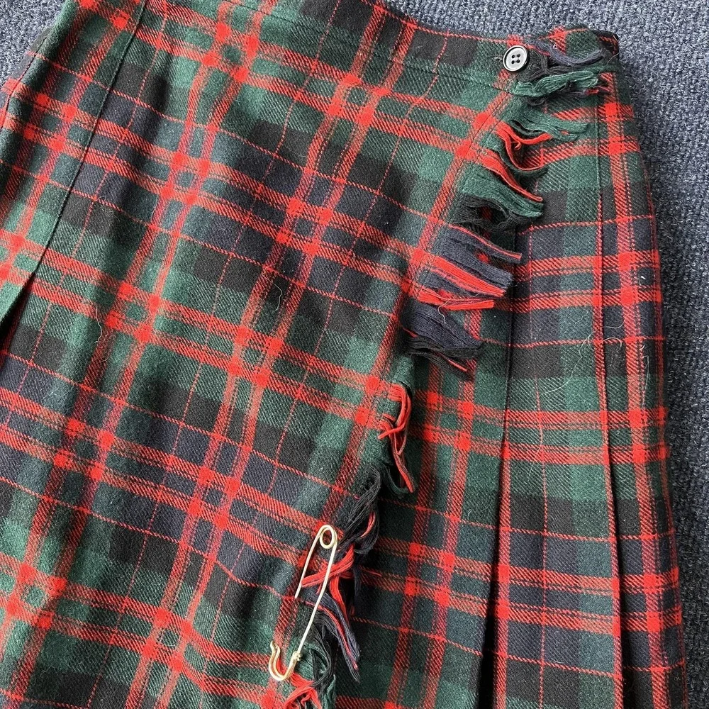 Vintage Pendleton Skirt Suit Womens 8 Red Green Tartan Plaid Virgin Wool USA 80s - Picture 8 of 13
